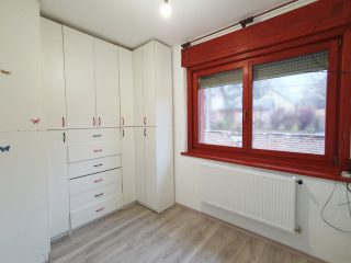 Eladó 148 m²-escsaládi ház Gödöllő, Honvéd utca közeli utca: 134'000'000 Ft