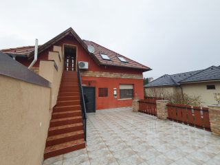 Eladó 148 m²-escsaládi ház Gödöllő, Honvéd utca közeli utca: 134'000'000 Ft