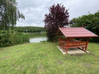 Eladó 40 m²-esüdülő Gomba, Gomba Horgásztó utca: 23'900'000 Ft