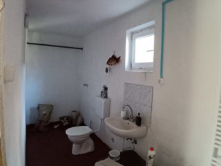 Eladó 157 m²-esházrész Gyál, Forgalmas út: 124'900'000 Ft