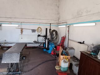 Eladó 157 m²-esüzlethelyiség utcai bejárattal Gyál, Forgalmas út: 124'900'000 Ft