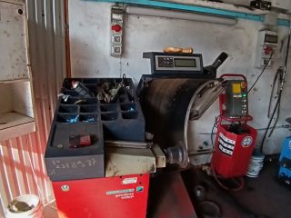 Eladó 157 m²-esüzlethelyiség utcai bejárattal Gyál, Forgalmas út: 124'900'000 Ft