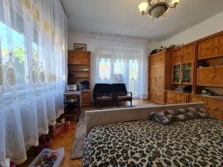 Eladó 142 m²-escsaládi ház Gyál, Kolozsvár utca: 115'000'000 Ft