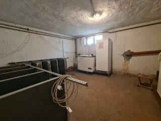 Eladó 151 m²-escsaládi ház Gyál, Somogyi Béla utca: 129'900'000 Ft