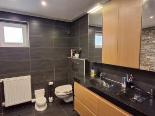 Eladó 114 m²-escsaládi ház Gyenesdiás, Zsákutca: 119'900'000 Ft