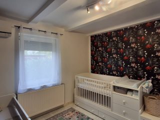 Eladó 114 m²-escsaládi ház Gyenesdiás, Zsákutca: 119'900'000 Ft