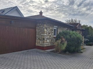 Eladó 114 m²-escsaládi ház Gyenesdiás, Zsákutca: 119'900'000 Ft