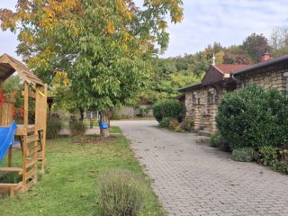 Eladó 114 m²-escsaládi ház Gyenesdiás, Zsákutca: 119'900'000 Ft