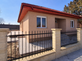 Eladó 131 m²-escsaládi ház Gyömrő, Artézi kút környéki utca: 137'900'000 Ft