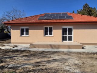 Eladó 131 m²-escsaládi ház Gyömrő, Artézi kút környéki utca: 137'900'000 Ft