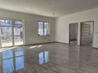 Eladó 131 m²-escsaládi ház Gyömrő, Artézi kút környéki utca: 137'900'000 Ft