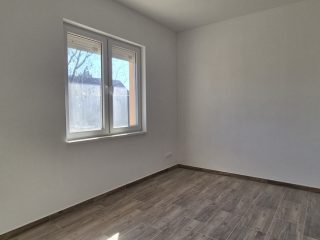 Eladó 131 m²-escsaládi ház Gyömrő, Artézi kút környéki utca: 137'900'000 Ft