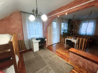 Eladó 110 m²-escsaládi ház Gyömrő, Kossuth Ferenc utca környéke: 109'900'000 Ft