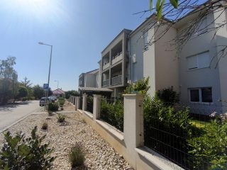 Eladó 74 m²-estársasházi lakás Gyömrő, Liget Lakópark: 94'900'000 Ft