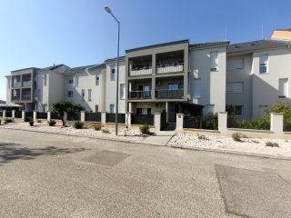 Eladó 74 m²-estársasházi lakás Gyömrő, Liget Lakópark: 94'900'000 Ft