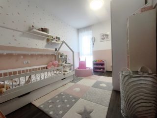 Eladó 74 m²-estársasházi lakás Gyömrő, Liget Lakópark: 94'900'000 Ft