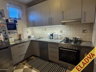 Eladó 74 m²-estársasházi lakás Gyömrő, Mendei út környéki utca: 74'900'000 Ft