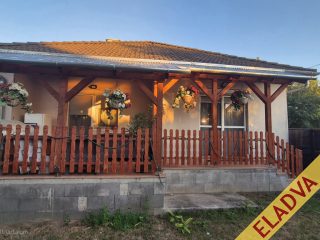 Eladó 74 m²-estársasházi lakás Gyömrő, Mendei út környéki utca: 74'900'000 Ft