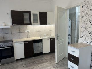 Eladó 278 m²-escsaládi ház Gyömrő, Városközpont: 189'000'000 Ft