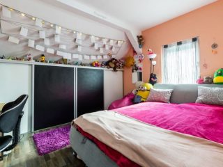 Eladó 278 m²-escsaládi ház Gyömrő, Városközpont: 189'000'000 Ft