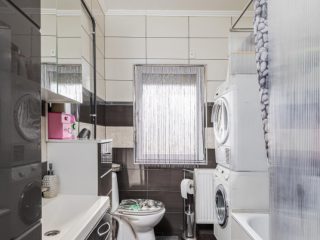 Eladó 278 m²-escsaládi ház Gyömrő, Városközpont: 189'000'000 Ft