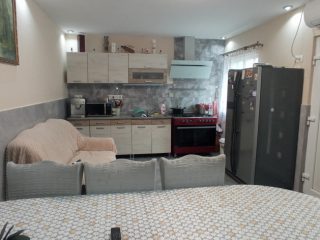 Eladó 164 m²-escsaládi ház Gyömrő, központban: 109'000'000 Ft