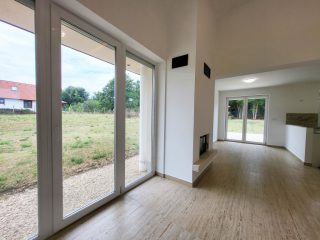 Eladó 147 m²-escsaládi ház Gyúró, Gyúró: 169'900'000 Ft