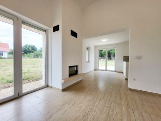 Eladó 147 m²-escsaládi ház Gyúró, Gyúró: 169'900'000 Ft