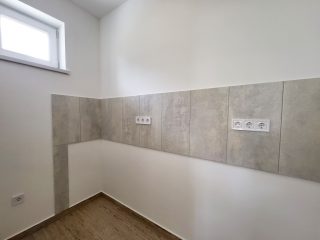 Eladó 147 m²-escsaládi ház Gyúró, Gyúró: 169'900'000 Ft