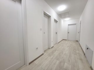 Eladó 147 m²-escsaládi ház Gyúró, Gyúró: 169'900'000 Ft