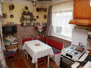 Eladó 117 m²-escsaládi ház Halásztelek, Dózsa utca: 87'750'000 Ft