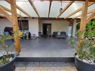 Eladó 230 m²-escsaládi ház Halásztelek, Halásztelek: 164'900'000 Ft