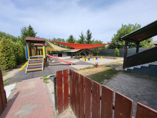 Eladó 589 m²-escsaládi ház Halásztelek, Halásztelek: 295'000'000 Ft