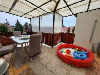 Eladó 589 m²-escsaládi ház Halásztelek, Halásztelek: 295'000'000 Ft