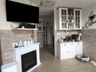 Eladó 88 m²-escsaládi ház Halásztelek, Központ közeli: 148'000'000 Ft