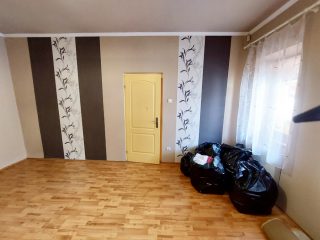 Eladó 151 m²-escsaládi ház Hatvan, Belváros utca: 125'000'000 Ft