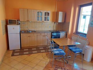 Eladó 151 m²-escsaládi ház Hatvan, Belváros utca: 125'000'000 Ft