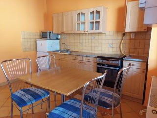 Eladó 151 m²-escsaládi ház Hatvan, Belváros utca: 125'000'000 Ft