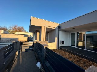 Eladó 37 m²-estársasházi lakás Hatvan, Géza fejedelem utca: 43'500'000 Ft