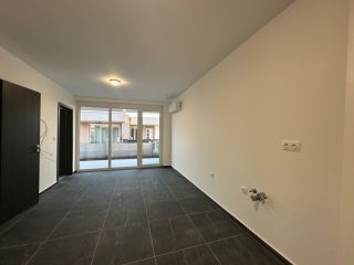 Eladó 38 m²-estársasházi lakás Hatvan, Géza fejedelem utca: 46'000'000 Ft