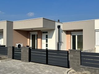 Eladó 38 m²-estársasházi lakás Hatvan, Géza fejedelem utca: 43'500'000 Ft