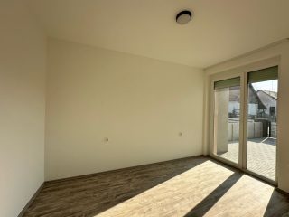 Eladó 38 m²-estársasházi lakás Hatvan, Géza fejedelem utca: 43'500'000 Ft