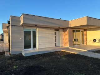 Kiadó 46 m²-estársasházi lakás Hatvan, Géza fejedelem utca: 200'000 Ft