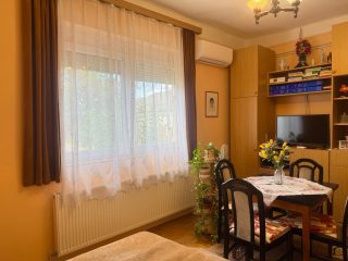 Eladó 100 m²-escsaládi ház Hatvan, Kishatvan utca: 75'000'000 Ft