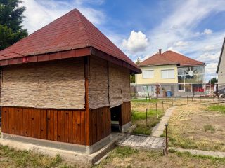 Eladó 100 m²-escsaládi ház Hatvan, Kishatvan utca: 75'000'000 Ft