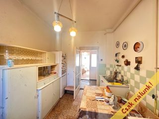 Eladó 85 m²-escsaládi ház Hatvan, Új-Hatvan: 46'800'000 Ft