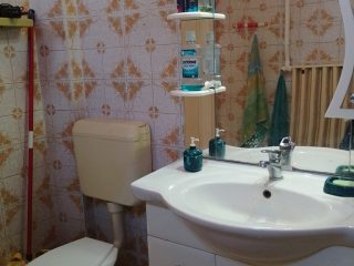 Eladó 108 m²-escsaládi ház Heves, Fő út mellet: 38'900'000 Ft