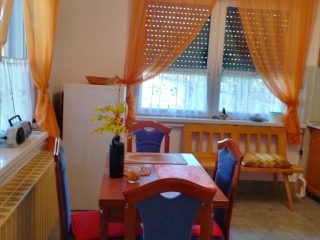 Eladó 108 m²-escsaládi ház Heves, Fő út mellet: 38'900'000 Ft