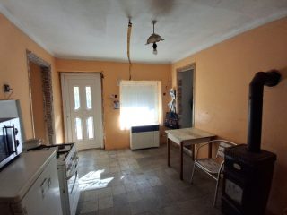 Eladó 85 m²-escsaládi ház Igal, Rendezett utca: 11'000'000 Ft