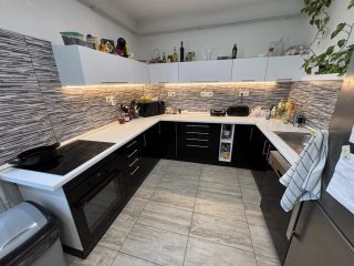 Eladó 86 m²-escsaládi ház Iklad, Deák Ferenc utca: 69'900'000 Ft